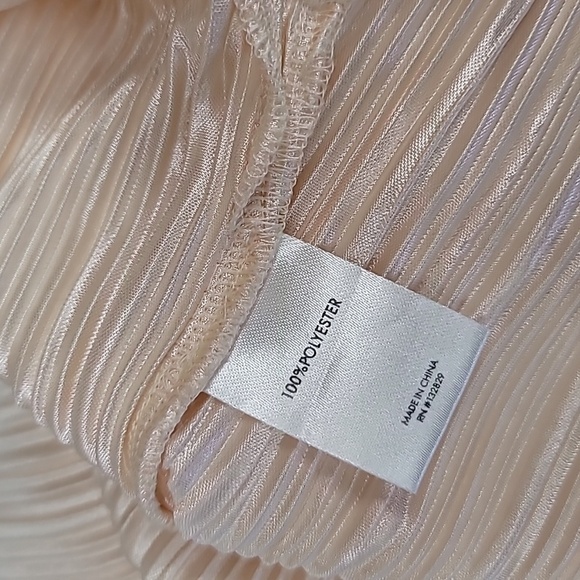 Nalani Midi Dress in Ivory Song of Style Pleated plisse Midi dress - Picture 8 of 12